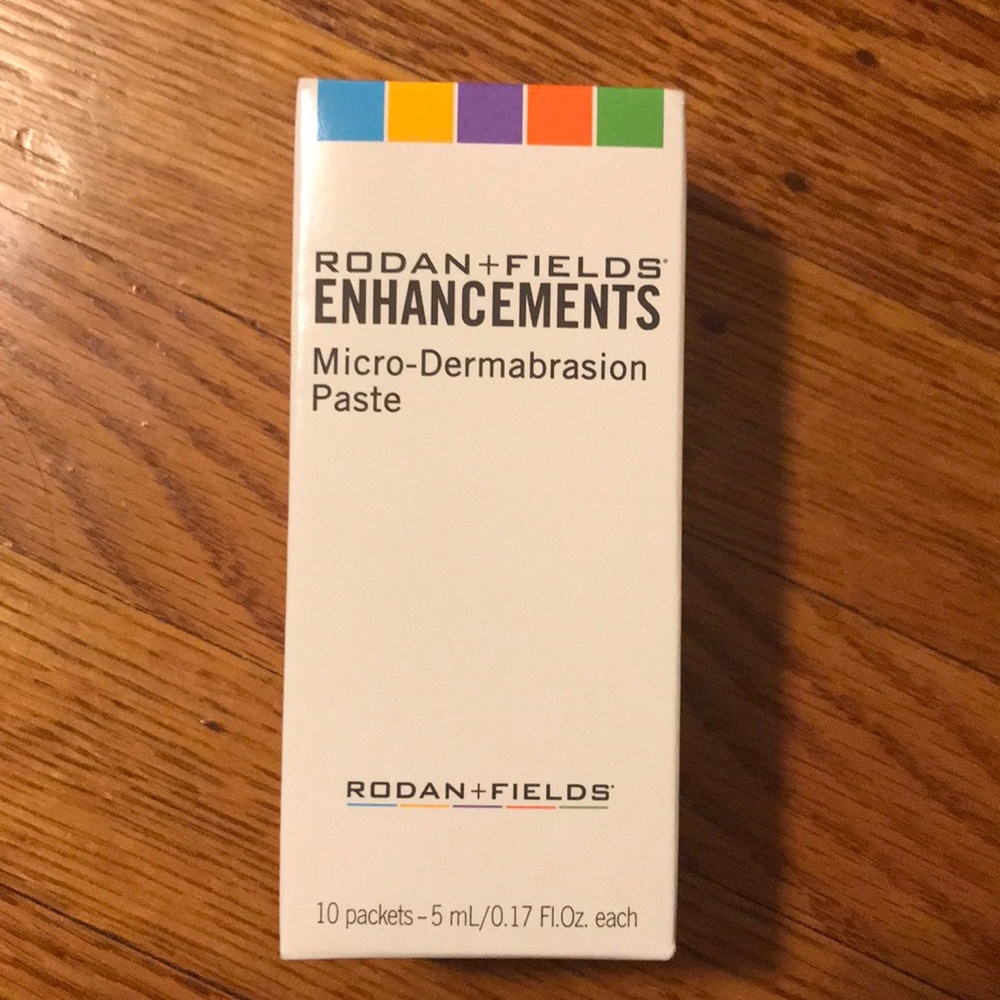Rodan and Fields Microdermabrasion Paste Packets